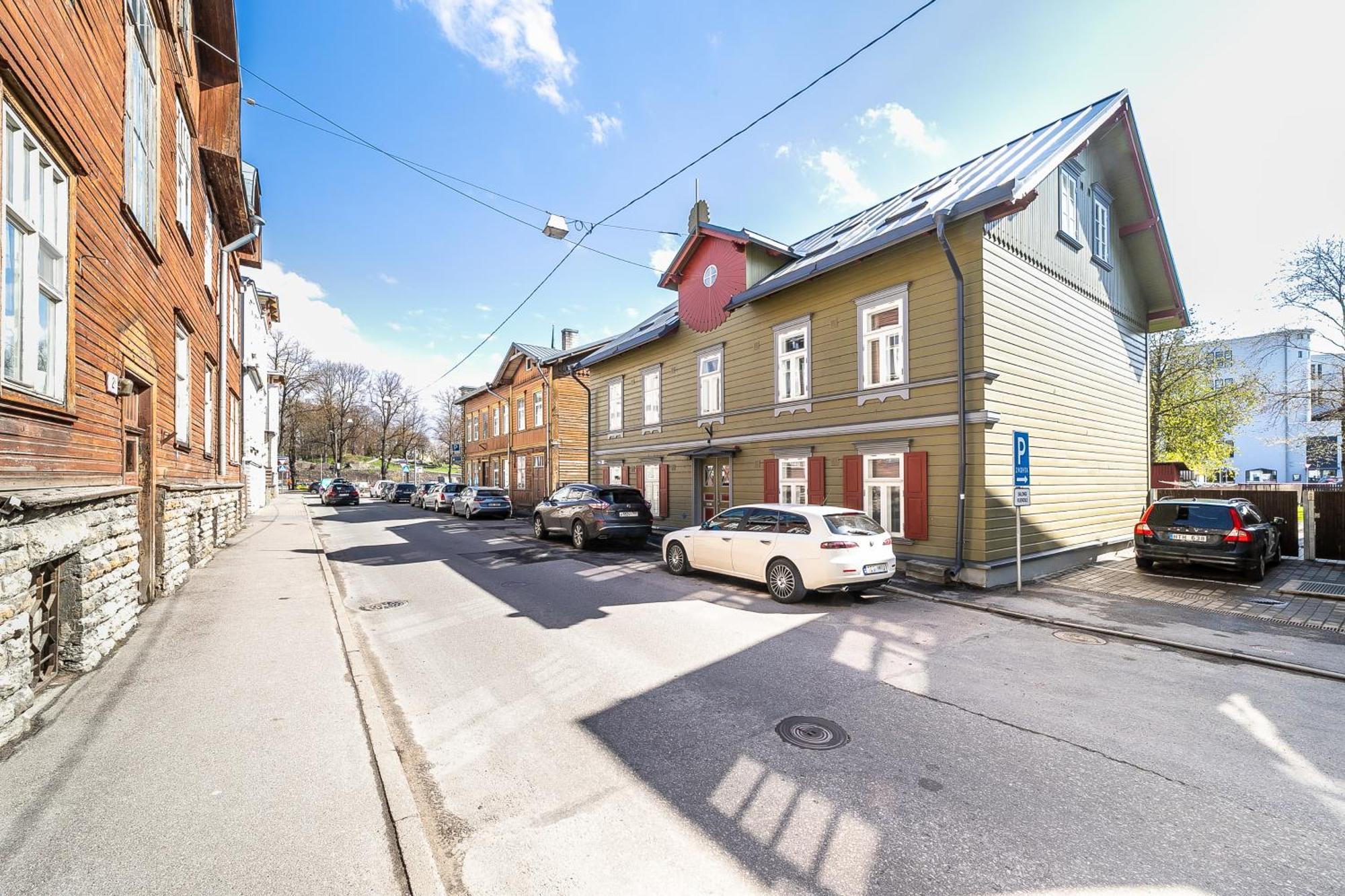 Niine 5 * Tallinn